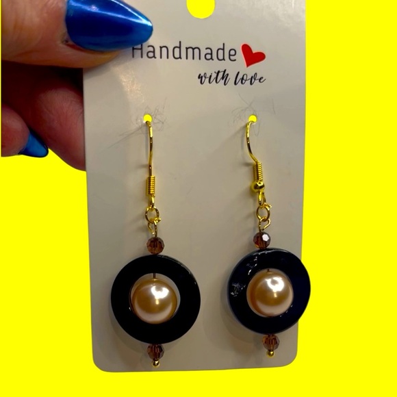 255. Elegant Black and Gold Handmade Earrings - Picture 6 of 7